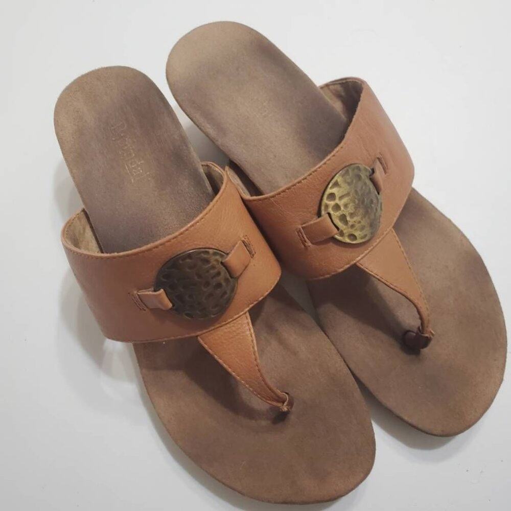 Bjorndal Womens Marcie Thong Sandals Brown Leather Wedge Heel Slip On 6.5 M